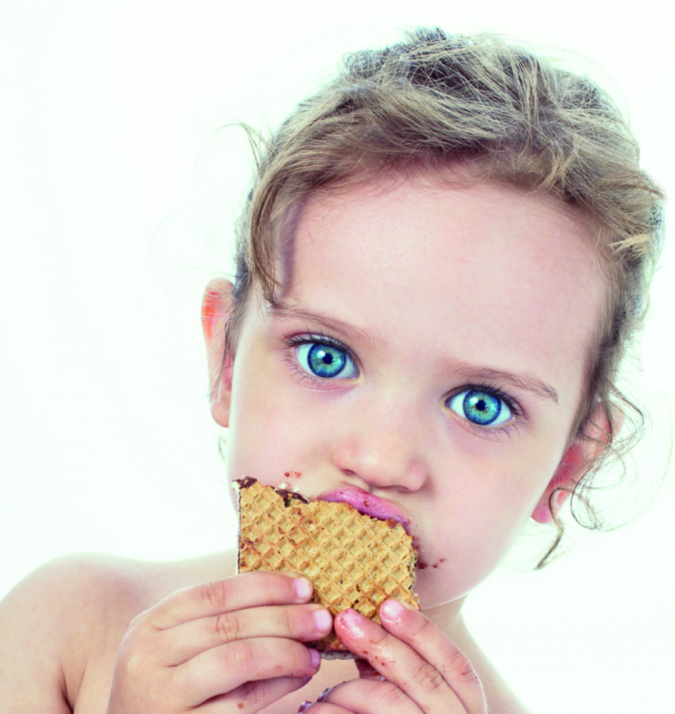 3313-marque-permanent-chocolat-2015-visuel-courverture-petit-fille 3313-marque-permanent-chocolat-2015-visuel-courverture-petit-fille
